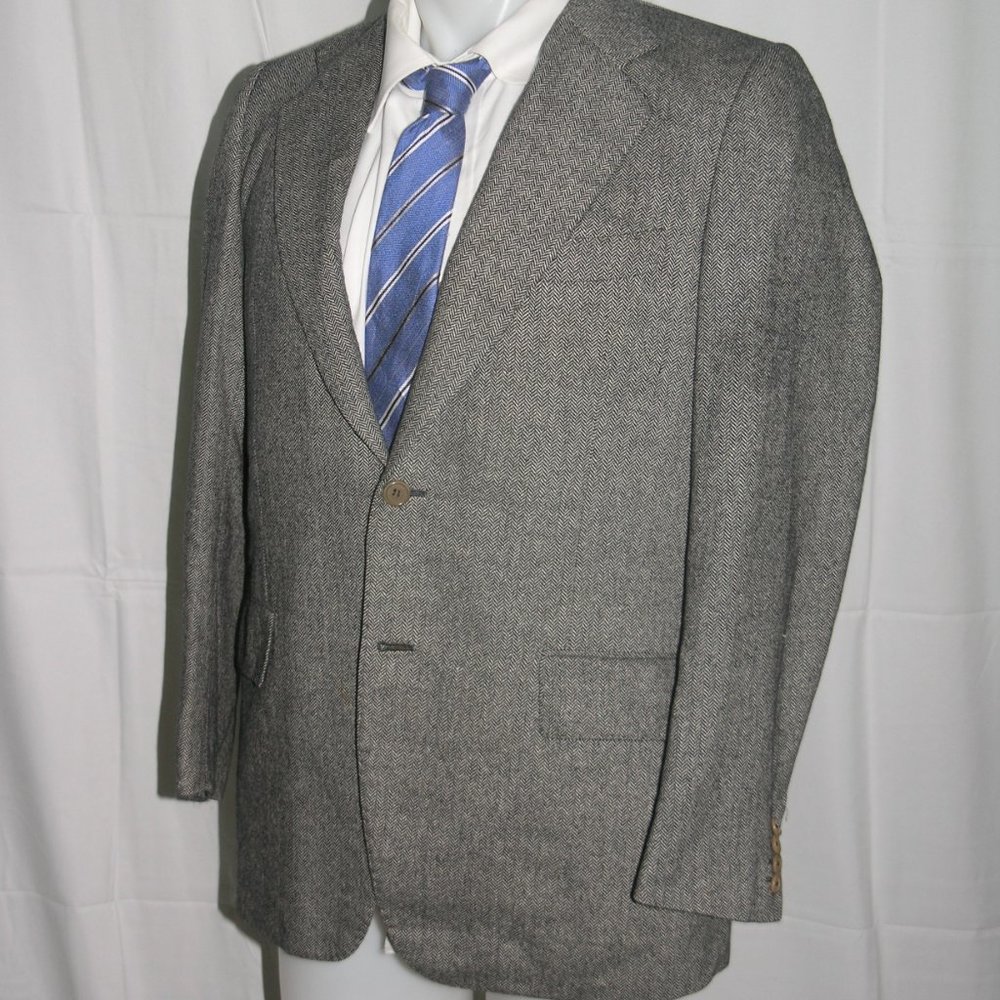 Kiton Vintage Gray Herringbone Two Button Sport Coat 40r View 3